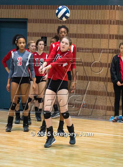 Thumbnail 3 in Catholic of Pointe Coupee vs McGehee (LHSAA Division V Quarterfinal) photogallery.