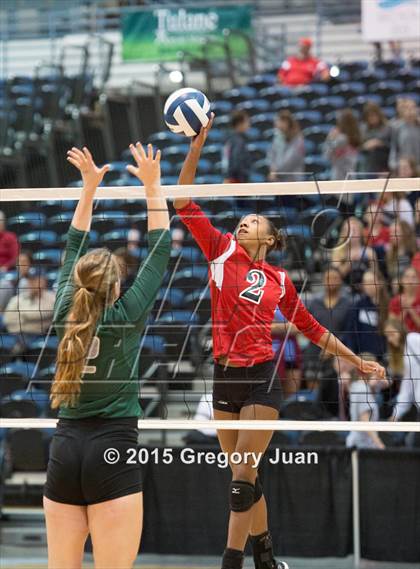 Thumbnail 3 in Catholic of Pointe Coupee vs McGehee (LHSAA Division V Quarterfinal) photogallery.