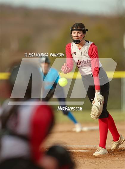 Thumbnail 1 in Bishop Grimes vs Tully photogallery.