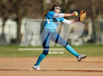 Thumbnail 2 in Bishop Grimes vs Tully photogallery.