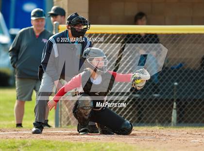 Thumbnail 2 in Bishop Grimes vs Tully photogallery.