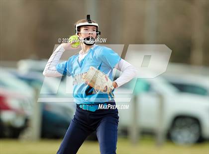 Thumbnail 3 in Bishop Grimes vs Tully photogallery.