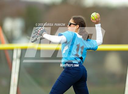 Thumbnail 1 in Bishop Grimes vs Tully photogallery.