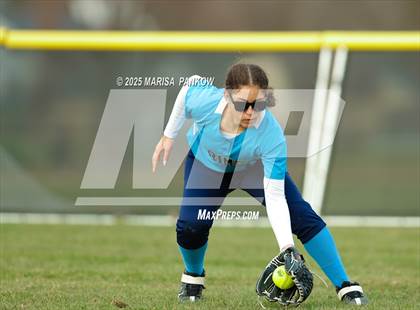 Thumbnail 3 in Bishop Grimes vs Tully photogallery.