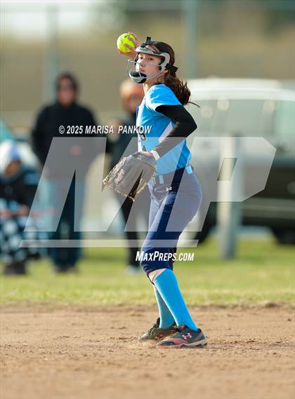 Thumbnail 1 in Bishop Grimes vs Tully photogallery.