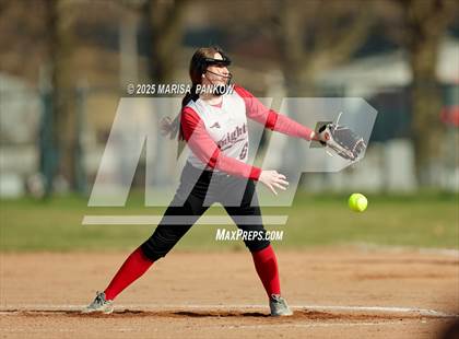 Thumbnail 2 in Bishop Grimes vs Tully photogallery.