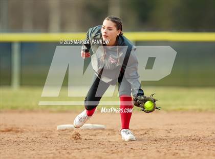 Thumbnail 1 in Bishop Grimes vs Tully photogallery.