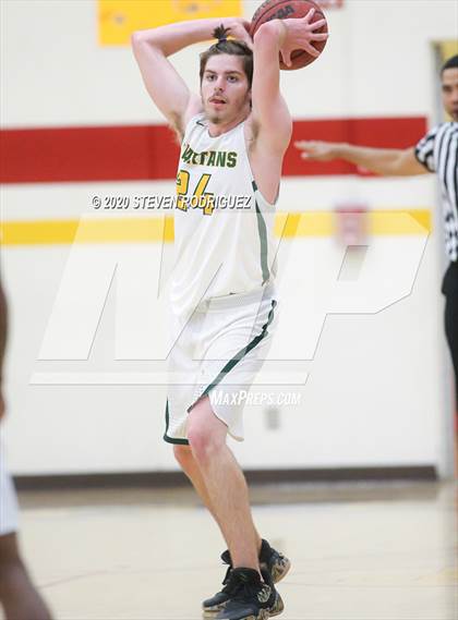 Thumbnail 2 in Pitman vs. Davis photogallery.
