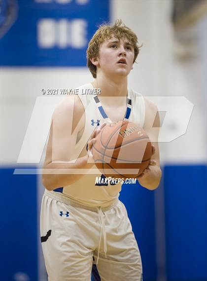 Thumbnail 2 in St. Henry @ Covington Catholic photogallery.