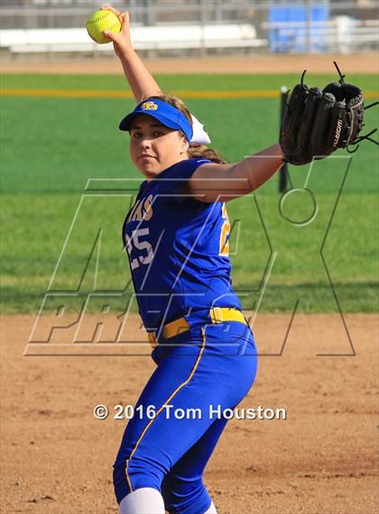 Thumbnail 2 in San Dimas vs Diamond Ranch photogallery.