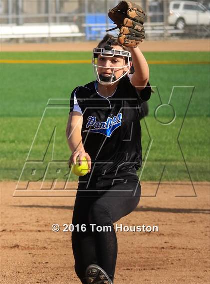 Thumbnail 2 in San Dimas vs Diamond Ranch photogallery.
