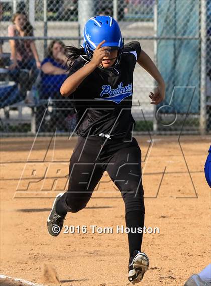 Thumbnail 1 in San Dimas vs Diamond Ranch photogallery.