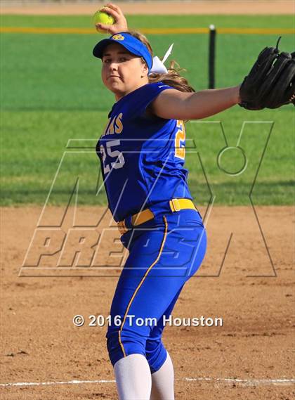 Thumbnail 2 in San Dimas vs Diamond Ranch photogallery.