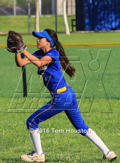 Thumbnail 3 in San Dimas vs Diamond Ranch photogallery.