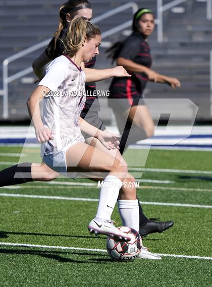 Thumbnail 3 in Burleson vs. Lewisville (LD Bell Blue Raider Invitational) photogallery.