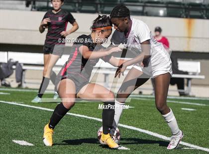 Thumbnail 1 in Burleson vs. Lewisville (LD Bell Blue Raider Invitational) photogallery.