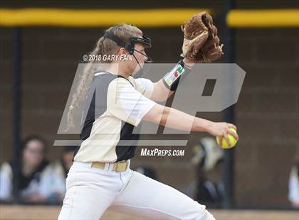 Thumbnail 2 in Bradley Central vs Soddy Daisy photogallery.