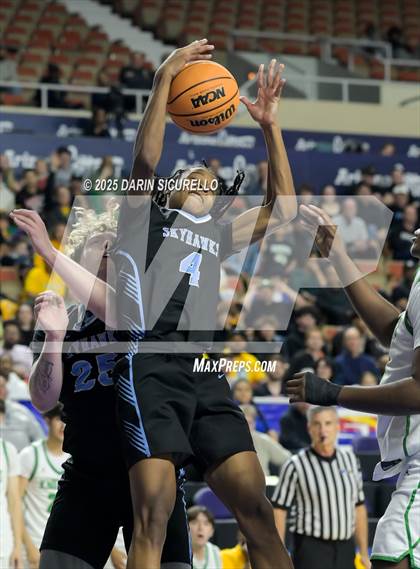 Thumbnail 1 in St. Mary's vs. Deer Valley (AIA 4A Final) photogallery.