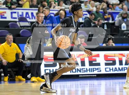Thumbnail 2 in St. Mary's vs. Deer Valley (AIA 4A Final) photogallery.