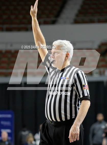 Thumbnail 1 in St. Mary's vs. Deer Valley (AIA 4A Final) photogallery.
