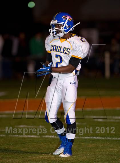 Thumbnail 2 in Wasco vs. Bakersfield Christian (CIF CS D4 Final) photogallery.
