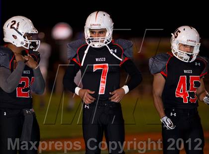 Thumbnail 2 in Wasco vs. Bakersfield Christian (CIF CS D4 Final) photogallery.