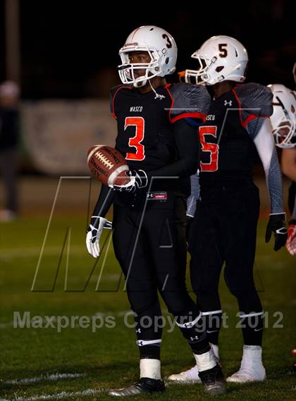 Thumbnail 1 in Wasco vs. Bakersfield Christian (CIF CS D4 Final) photogallery.