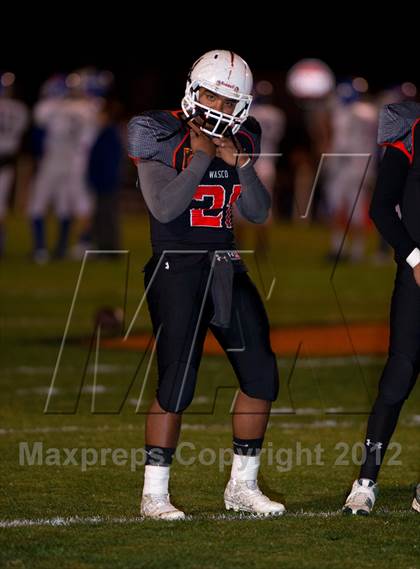 Thumbnail 3 in Wasco vs. Bakersfield Christian (CIF CS D4 Final) photogallery.