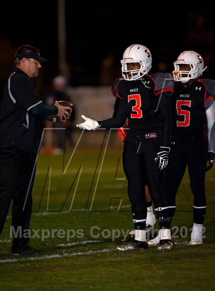 Thumbnail 3 in Wasco vs. Bakersfield Christian (CIF CS D4 Final) photogallery.