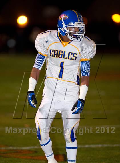 Thumbnail 2 in Wasco vs. Bakersfield Christian (CIF CS D4 Final) photogallery.