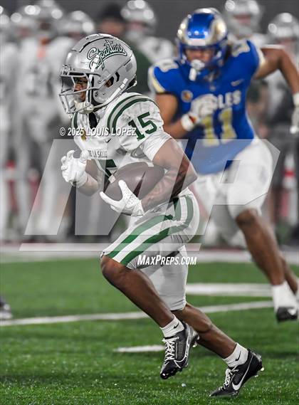 Thumbnail 2 in De La Salle vs. Santa Margarita (CIF Open DIV Final) photogallery.