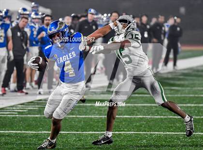 Thumbnail 3 in De La Salle vs. Santa Margarita (CIF Open DIV Final) photogallery.