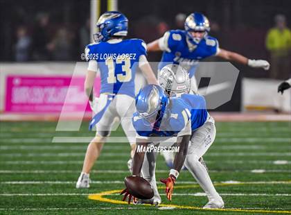 Thumbnail 1 in De La Salle vs. Santa Margarita (CIF Open DIV Final) photogallery.