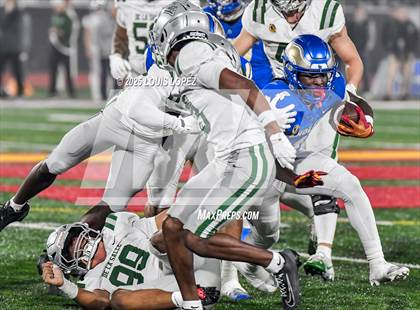 Thumbnail 1 in De La Salle vs. Santa Margarita (CIF Open DIV Final) photogallery.