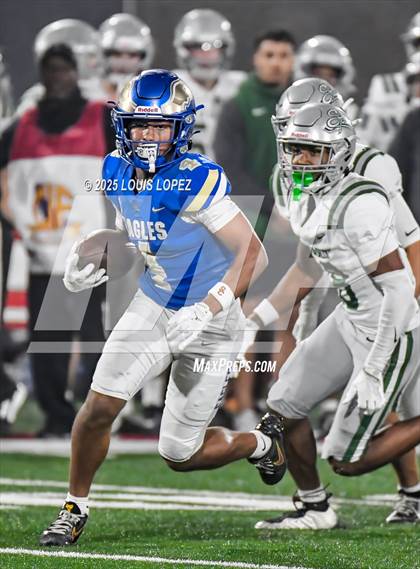 Thumbnail 2 in De La Salle vs. Santa Margarita (CIF Open DIV Final) photogallery.