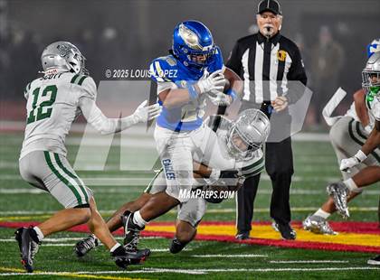 Thumbnail 3 in De La Salle vs. Santa Margarita (CIF Open DIV Final) photogallery.