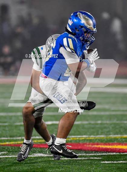 Thumbnail 3 in De La Salle vs. Santa Margarita (CIF Open DIV Final) photogallery.