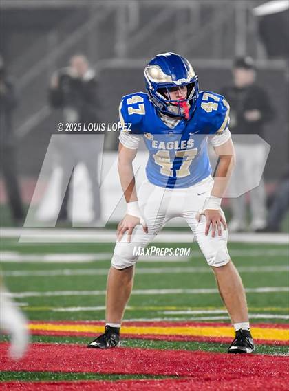 Thumbnail 3 in De La Salle vs. Santa Margarita (CIF Open DIV Final) photogallery.