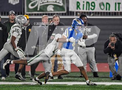 Thumbnail 2 in De La Salle vs. Santa Margarita (CIF Open DIV Final) photogallery.
