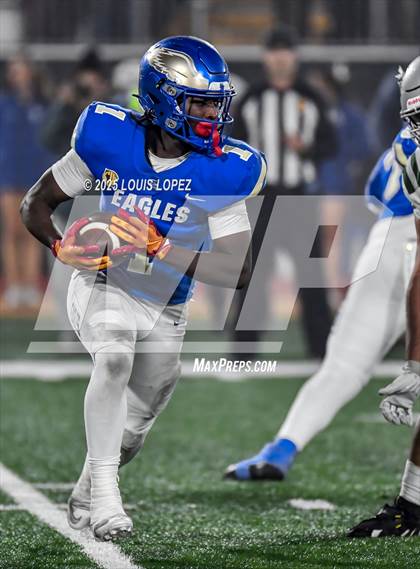 Thumbnail 2 in De La Salle vs. Santa Margarita (CIF Open DIV Final) photogallery.