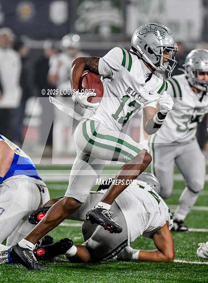 Thumbnail 2 in De La Salle vs. Santa Margarita (CIF Open DIV Final) photogallery.