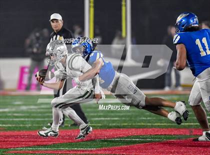 Thumbnail 2 in De La Salle vs. Santa Margarita (CIF Open DIV Final) photogallery.