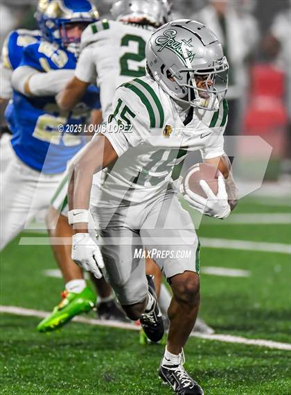 Thumbnail 3 in De La Salle vs. Santa Margarita (CIF Open DIV Final) photogallery.