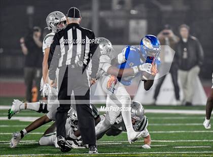 Thumbnail 3 in De La Salle vs. Santa Margarita (CIF Open DIV Final) photogallery.