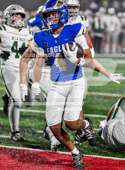 Thumbnail 2 in De La Salle vs. Santa Margarita (CIF Open DIV Final) photogallery.