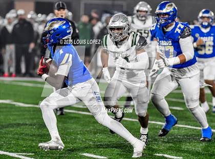 Thumbnail 3 in De La Salle vs. Santa Margarita (CIF Open DIV Final) photogallery.