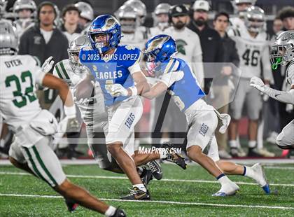Thumbnail 3 in De La Salle vs. Santa Margarita (CIF Open DIV Final) photogallery.