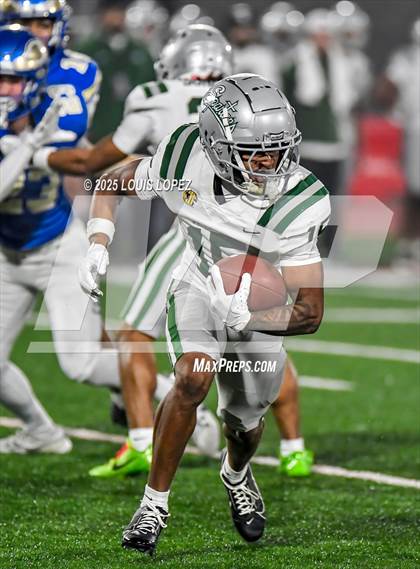 Thumbnail 2 in De La Salle vs. Santa Margarita (CIF Open DIV Final) photogallery.