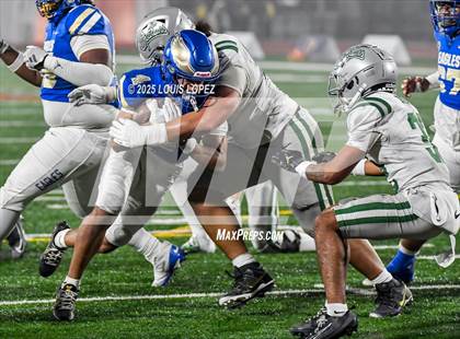 Thumbnail 3 in De La Salle vs. Santa Margarita (CIF Open DIV Final) photogallery.