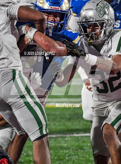 Thumbnail 1 in De La Salle vs. Santa Margarita (CIF Open DIV Final) photogallery.